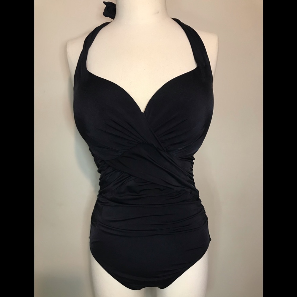 Victoria’s Secret Underwire Swimsuit 36DD